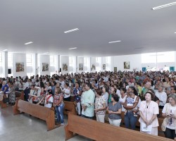 Abril - Igreja Nossa Senhora da Paz - BH/MG